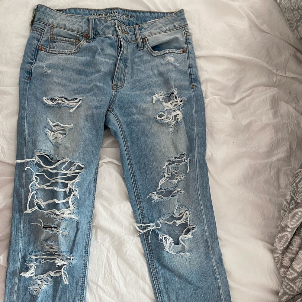 American Eagle Ripped Mom Jeans